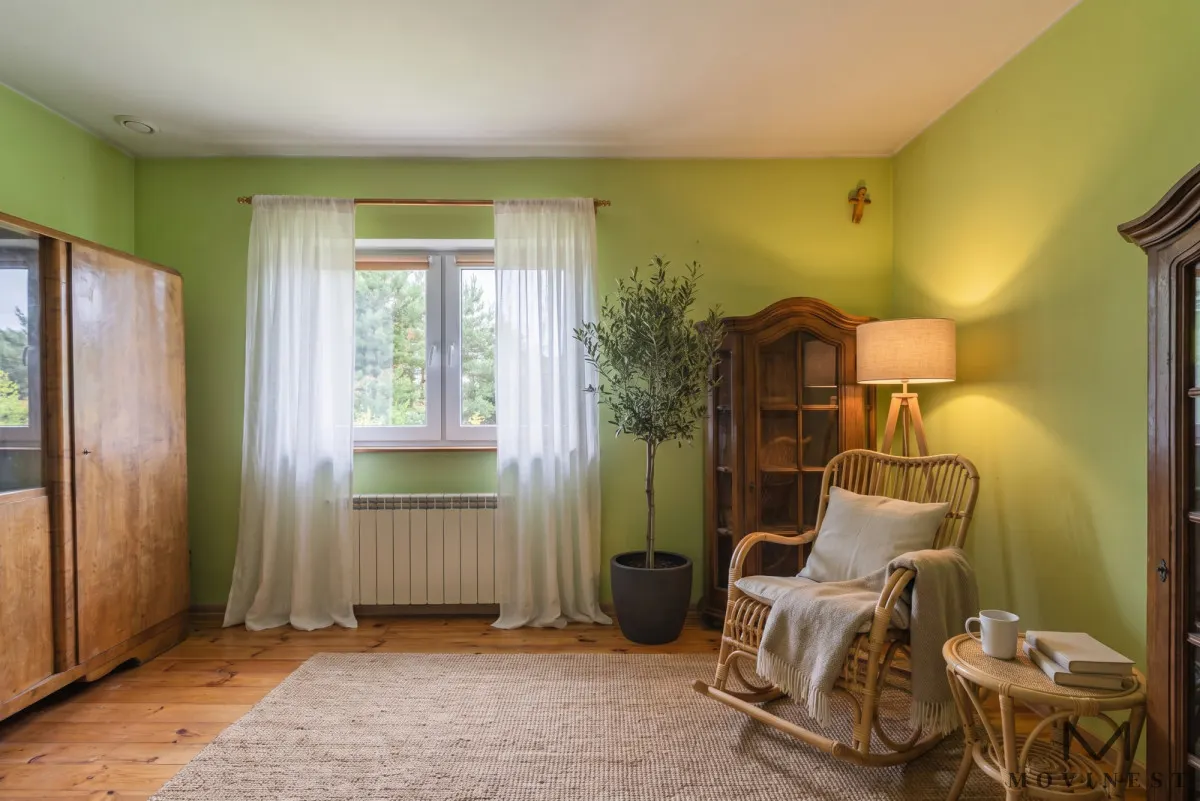 Dom z parkiem na działce 5509 m² w Dąbrowie!
