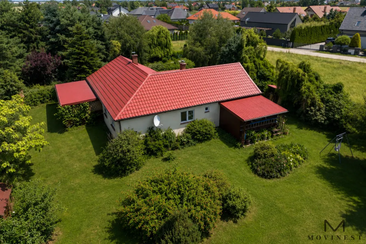 Dom z parkiem na działce 5509 m² w Dąbrowie!
