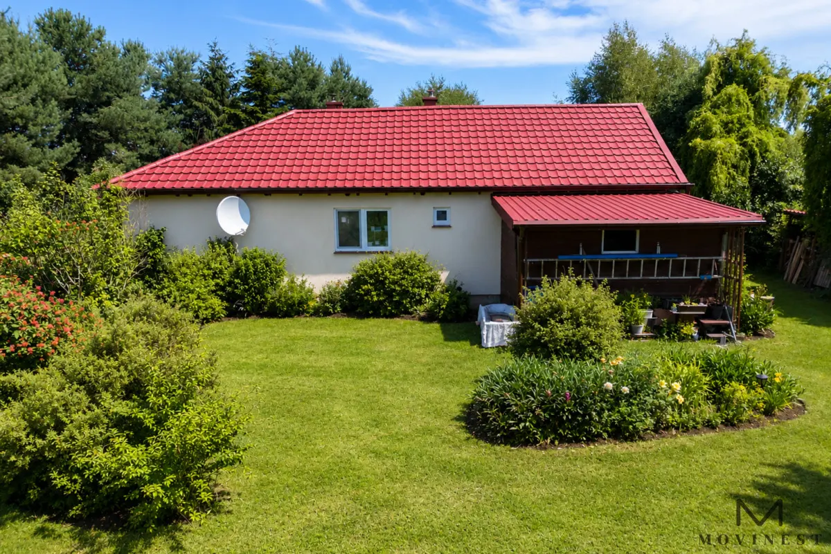 Dom z parkiem na działce 5509 m² w Dąbrowie!