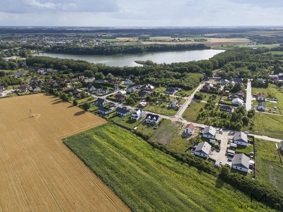 Nowoczesny bliźniak parterowy w Pobiedziskach